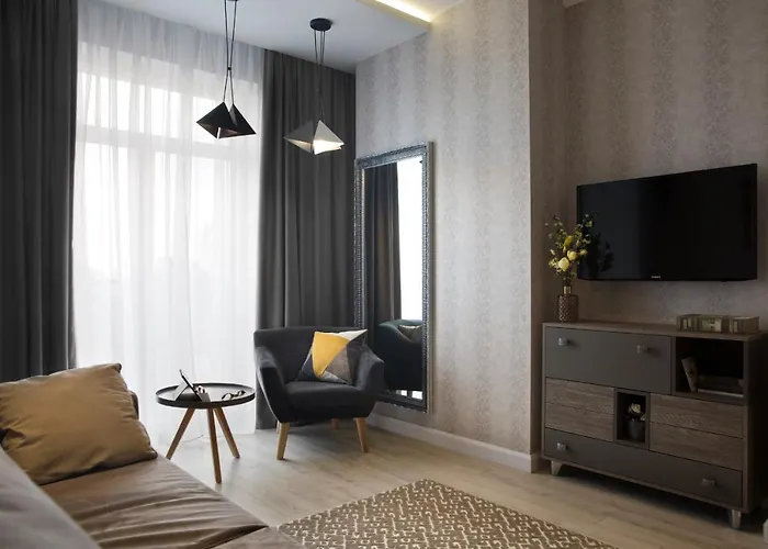 Sunny Belle 敖德萨